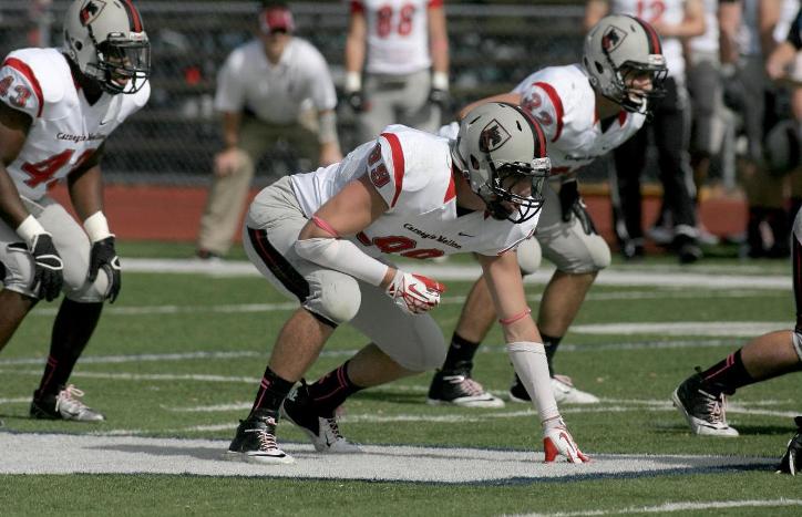Football Falls Short in Exciting Fourth Quarter at Chicago