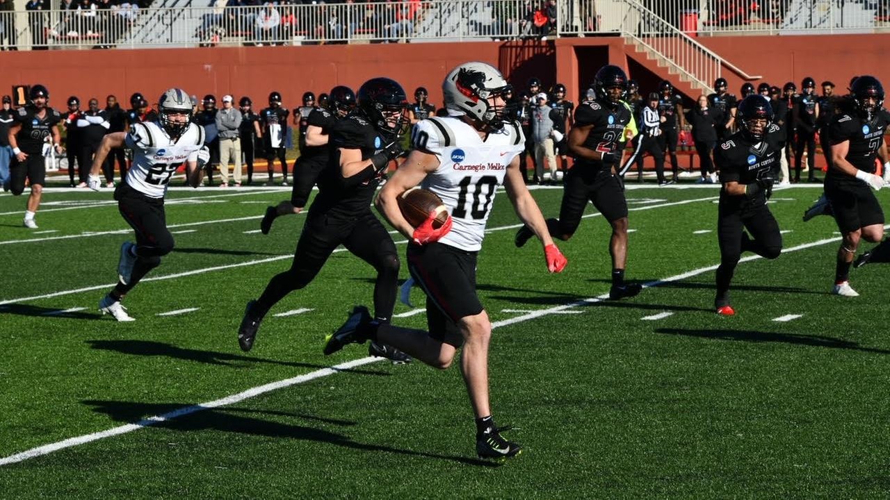 #19 Tartans Season Closes with a 28-7 Loss at #1 North Central in the NCAA Second Round