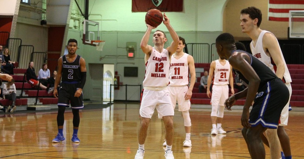 Tartans Overcome Slow Start to Top Maroons, 71-69