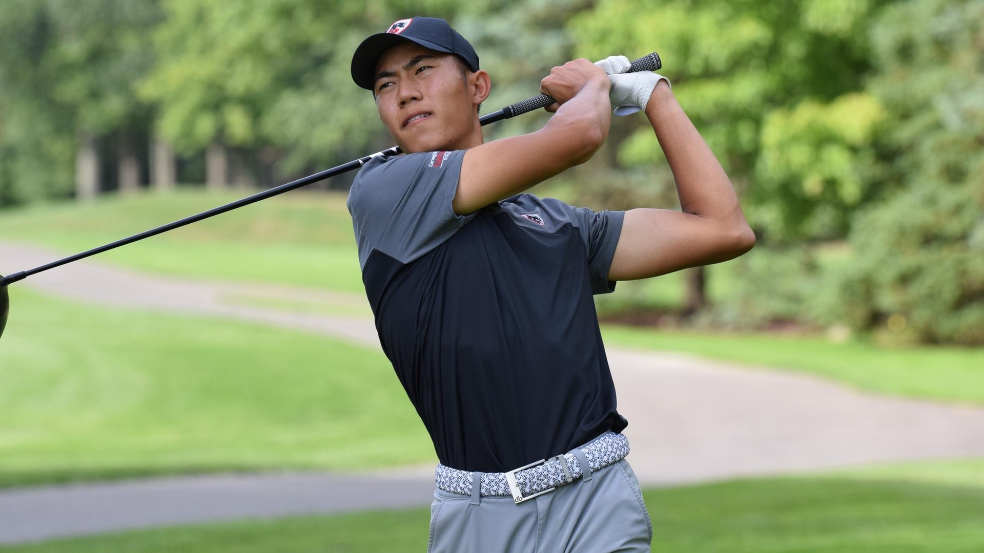 Zhang Named UAA Men&rsquo;s Golf Rookie of the Year; Scavone and Xu Named to All-UAA Squad