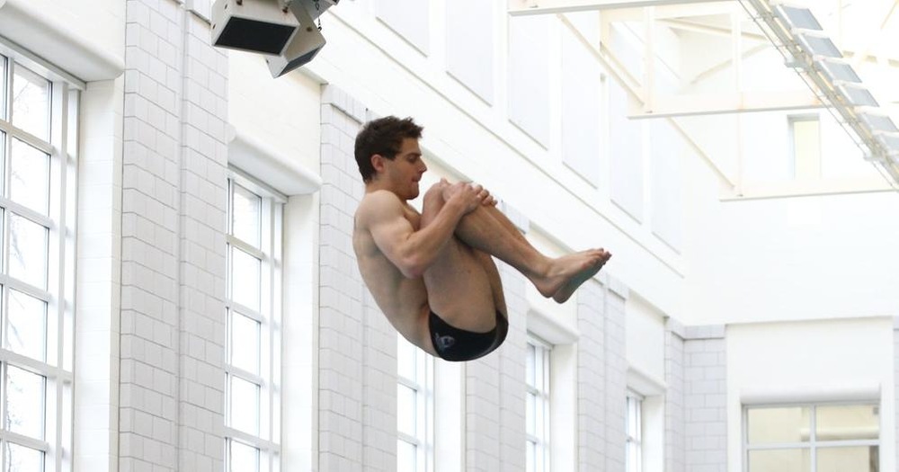Bamforth Takes 1M Title at UAA Championships