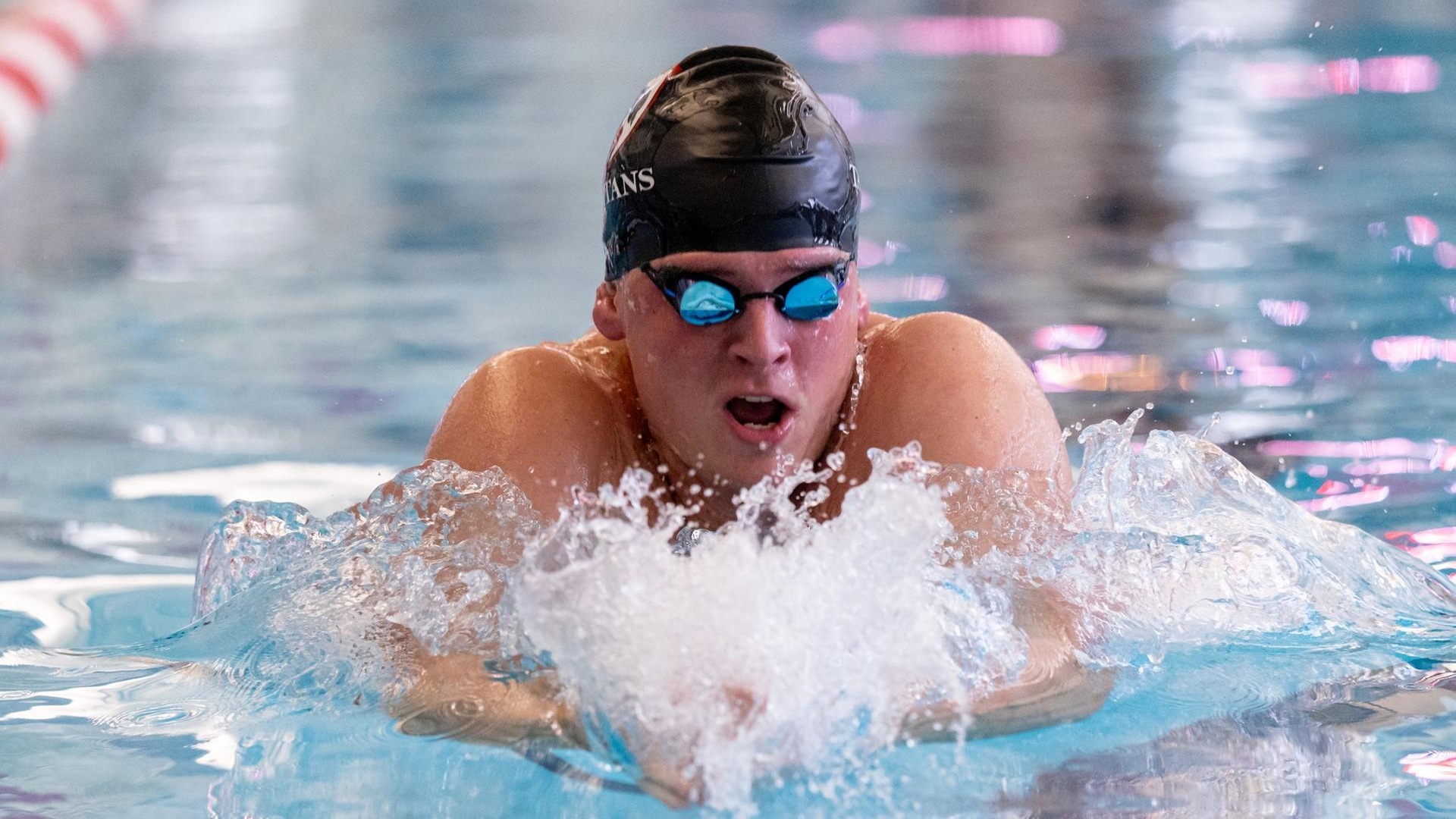 Tartans Earn 7 Personal Bests at Kenyon&nbsp;