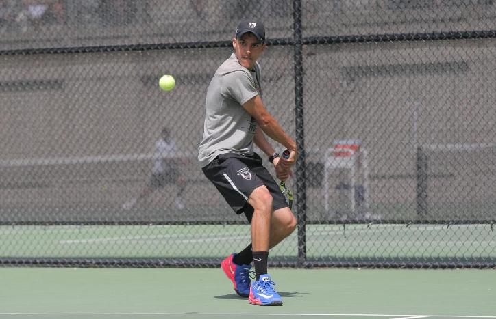 No. 10 Tartans Defeat No. 29 Brandeis to Open UAA Play