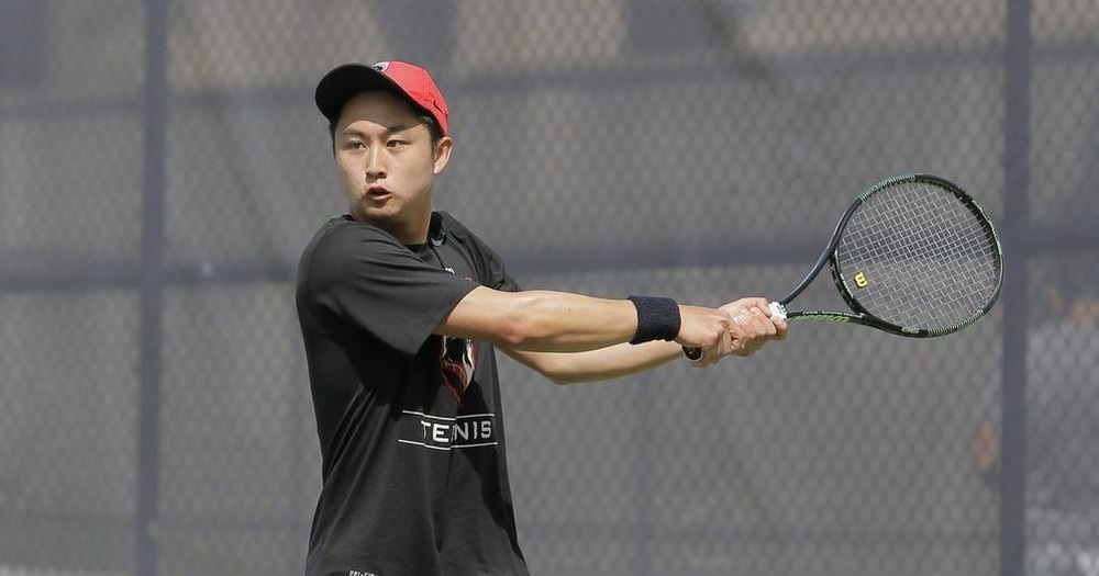 Zheng Honored as UAA Men&rsquo;s Tennis Athlete of the Week