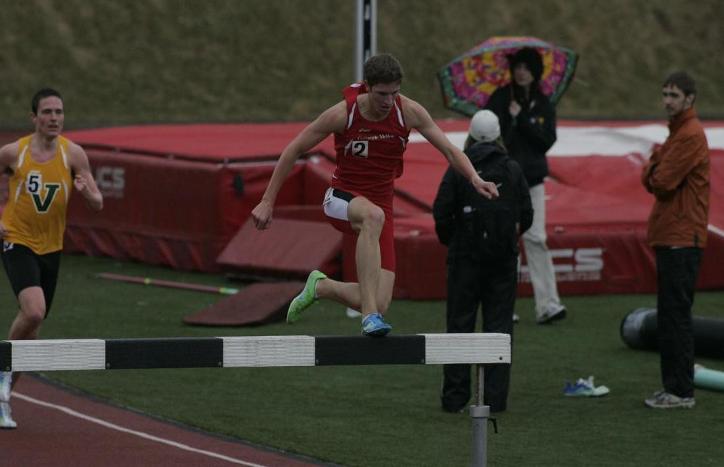 Men&rsquo;s Throwers and Distance Groups Generate Great Marks for the Tartans