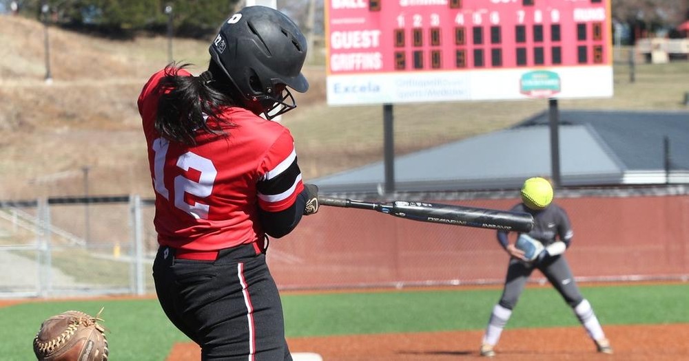 Tartans Squander Leads, Fall Twice to WashU