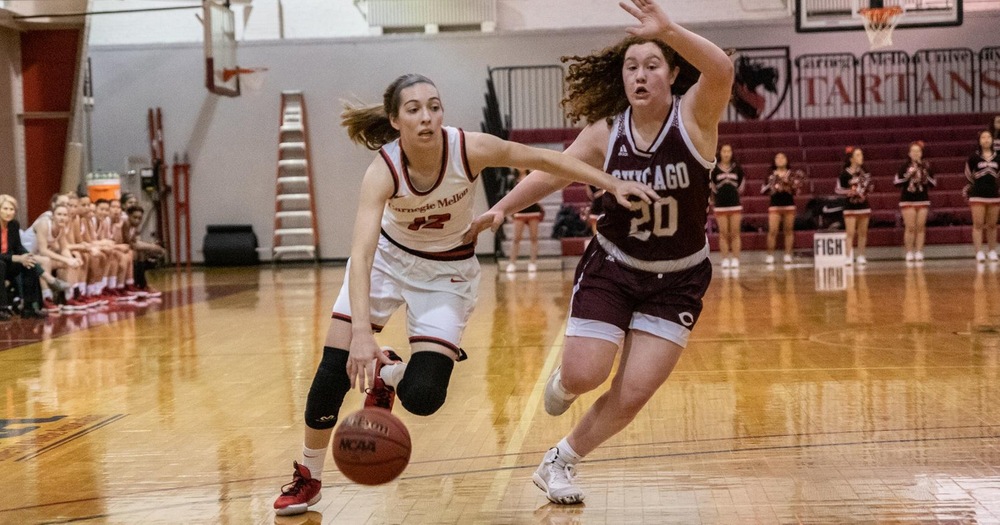 Tartans Unable to Overcome #24 Chicago's Strong First Half, Fall 73-56 in Windy City