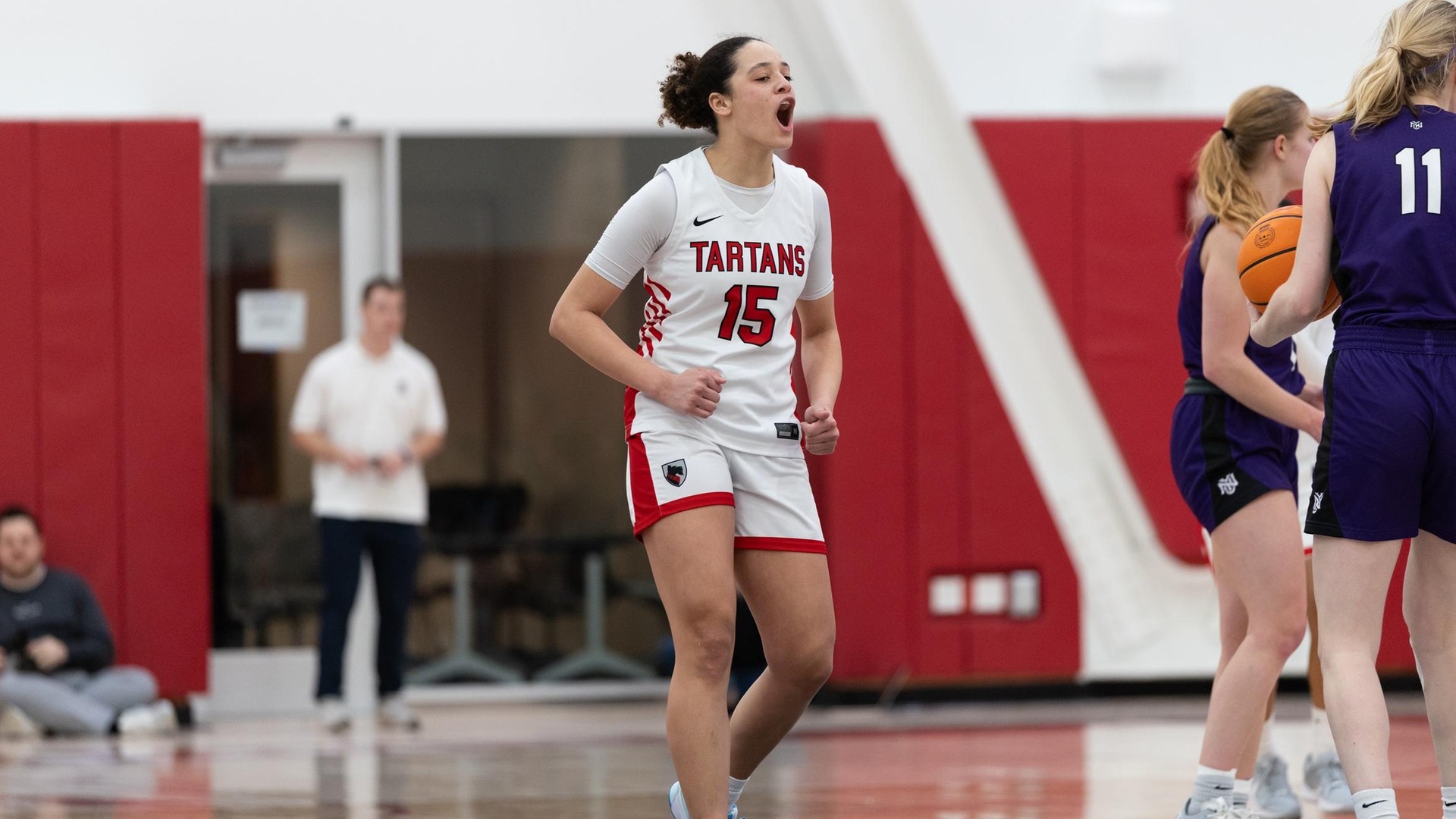 Tartans Pressure #1 NYU before Falling 69-58