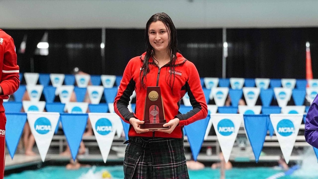 Gil Earns All-America Award, Places Third in 100 Fly at NCAA Championships