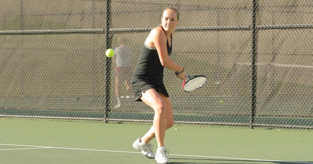 No. 11 Tartans Top No. 18 Mary Washington for Fifth Straight Win