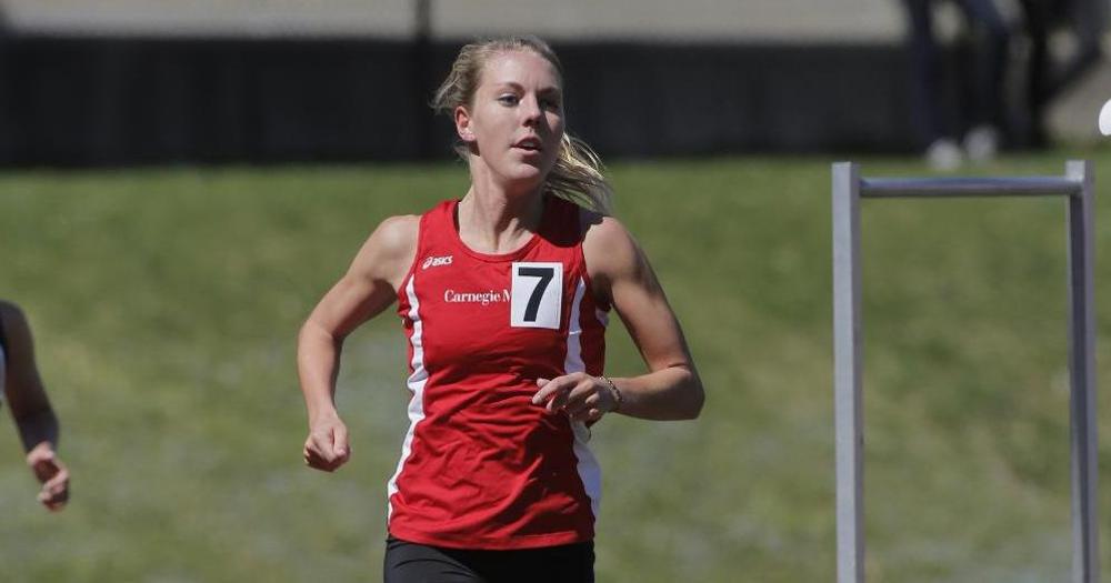 Two Seniors Set Career-Best Times at 11th Annual Gator Invitational