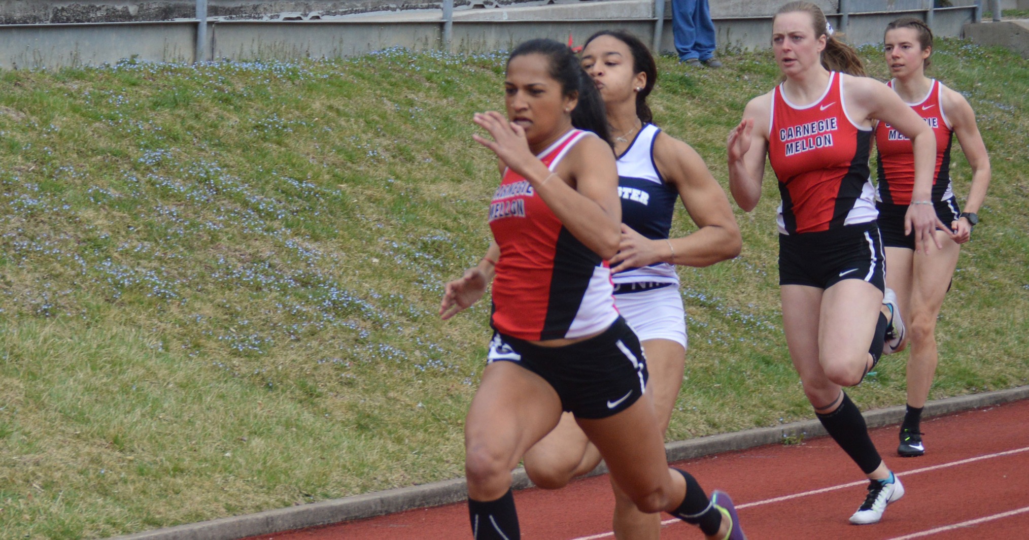 Bhanja Sets School Record in 200 Meter Dash