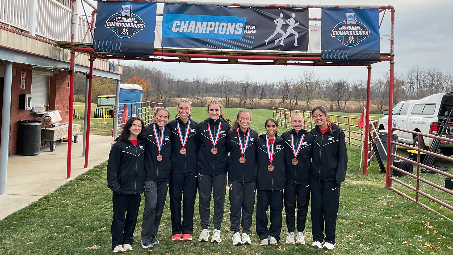 Bonson Wins Regional Title, Tartans Place Second
